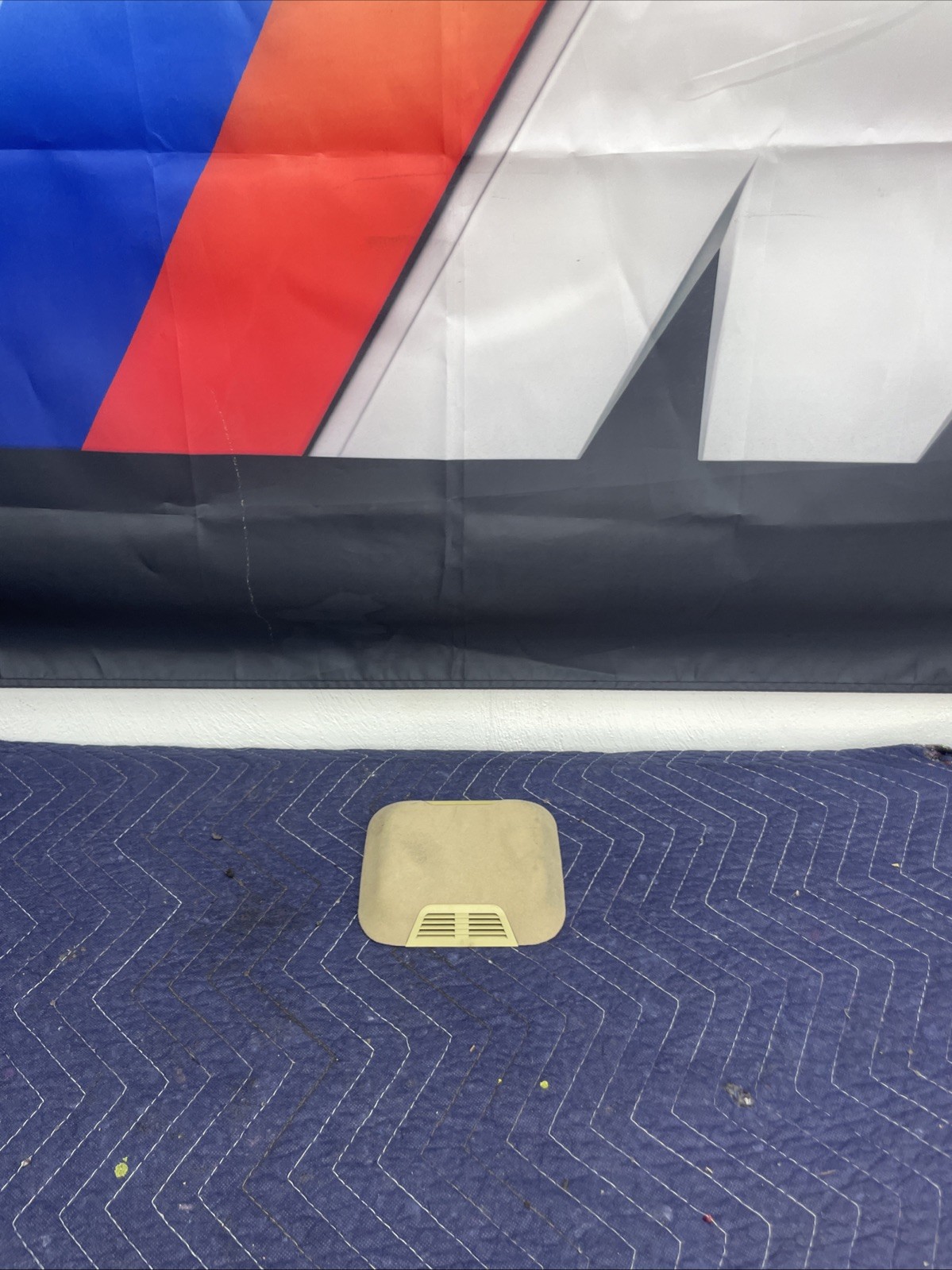 1999-2006 BMW E46 ULTRASONIC ALARM MODULE COVER 8239224