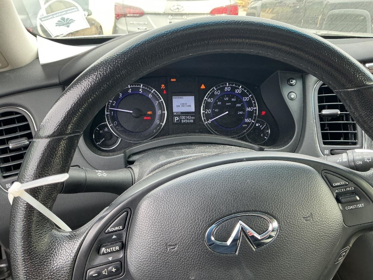 QX50 2017 Glove Box 4916089