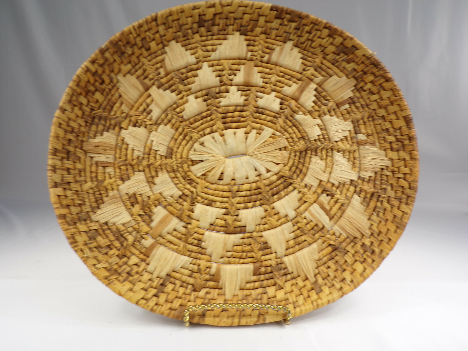 Vintage Hand Woven Straw Bowl Natural/Browns Oval 13" by 12" Unique Design b23