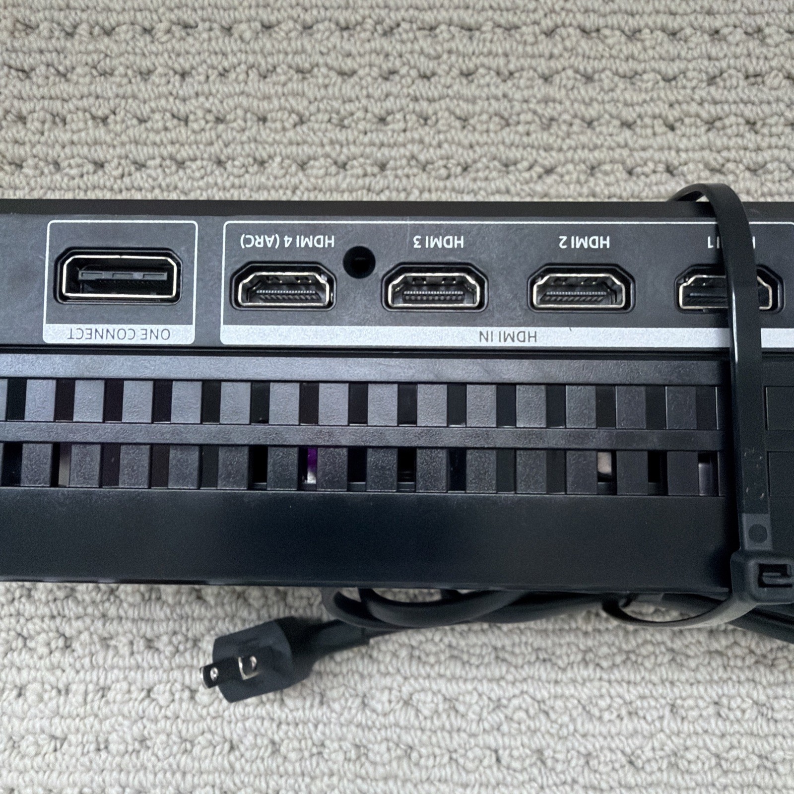 Samsung One Connect Box SOC1005N / NOT WORKING / ALL CABLES