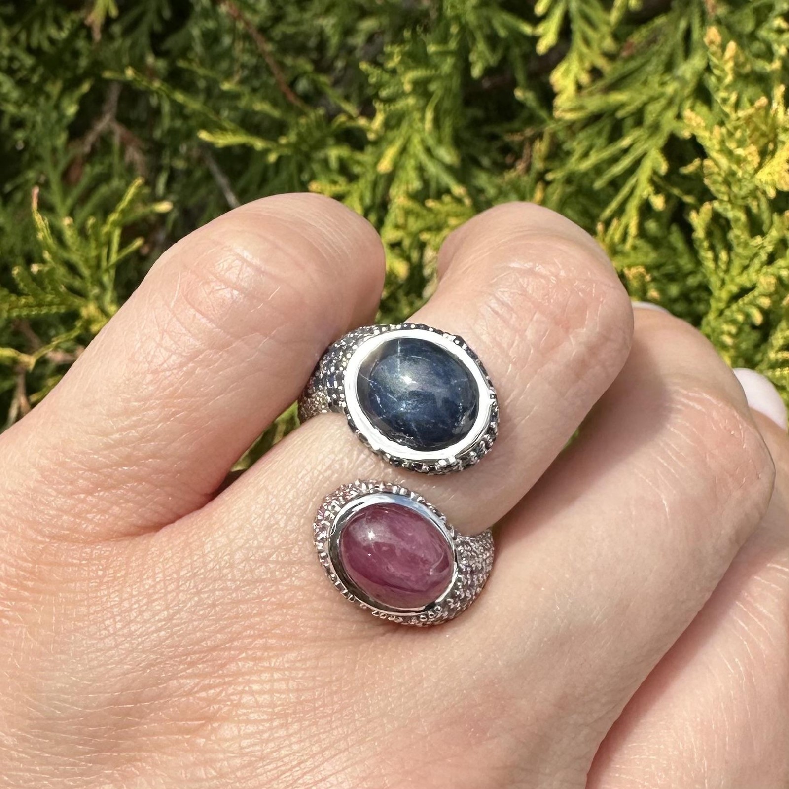 18k White Gold Star Sapphire Pink Stones & Diamond Serpent Bypass Ring