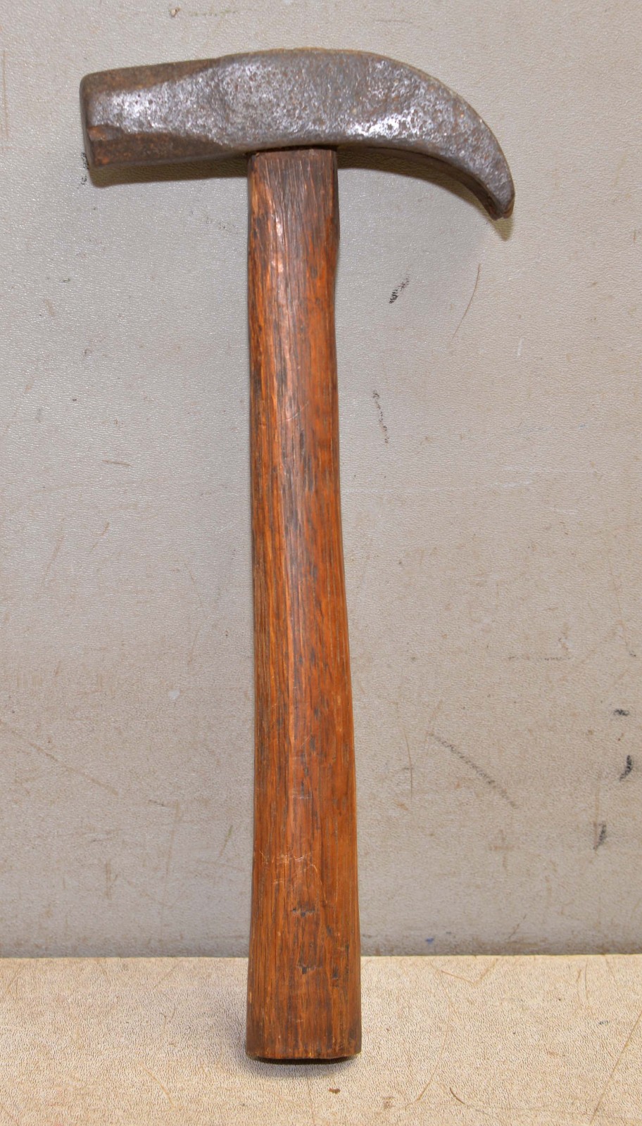 Rare antique 1700's claw hammer 28 oz square eye collectible primitive tool