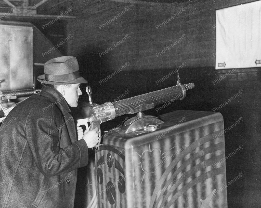 Keeney Anti-Aircraft Machine Gun Arcade Game 8x10 1939 Reprint Of Old Photo