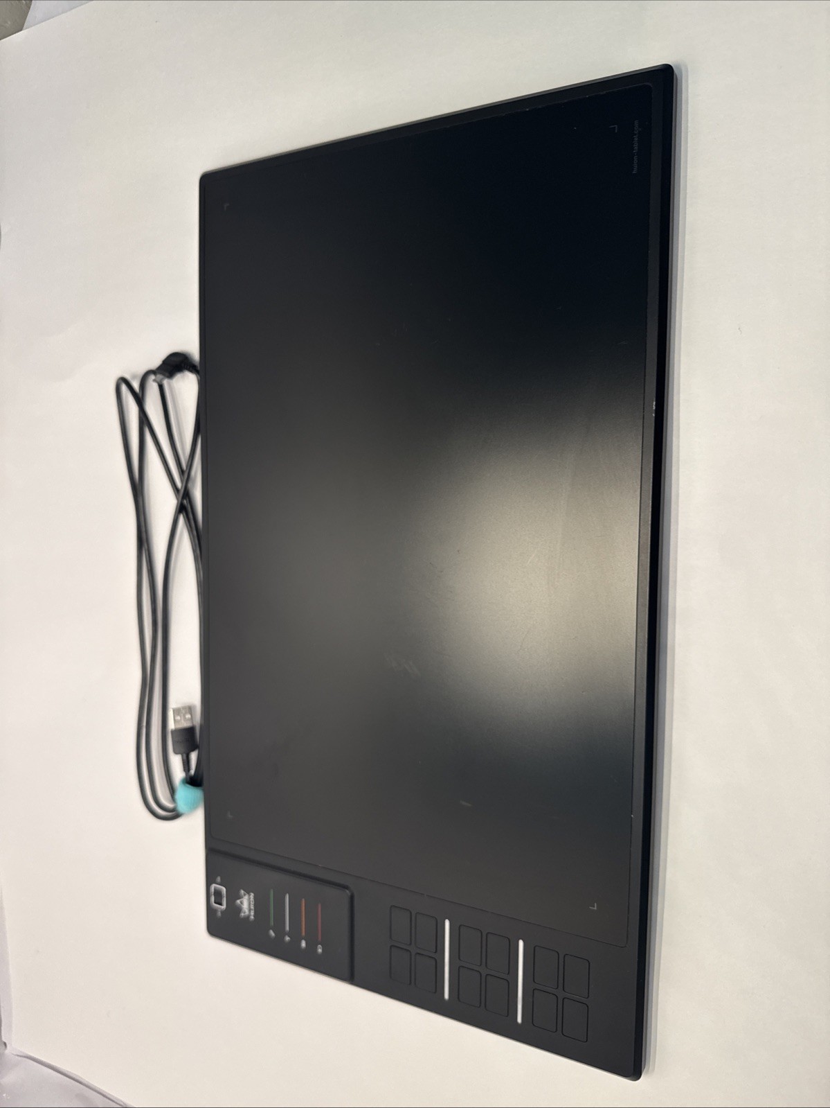 Huion WH1409 14-inch 8192 Levels Wireless Graphic Tablet【No Dongle/Pen】