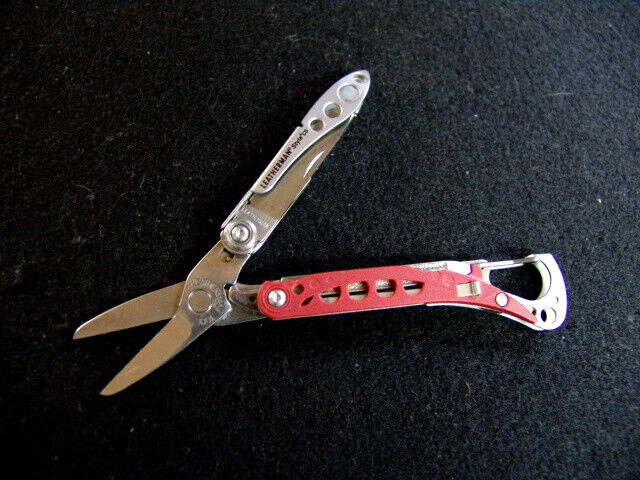 LEATHERMAN   STYLE CS--DISCONTINUED--RED--COLLECTIBLE--EXCELLENT CONDITION