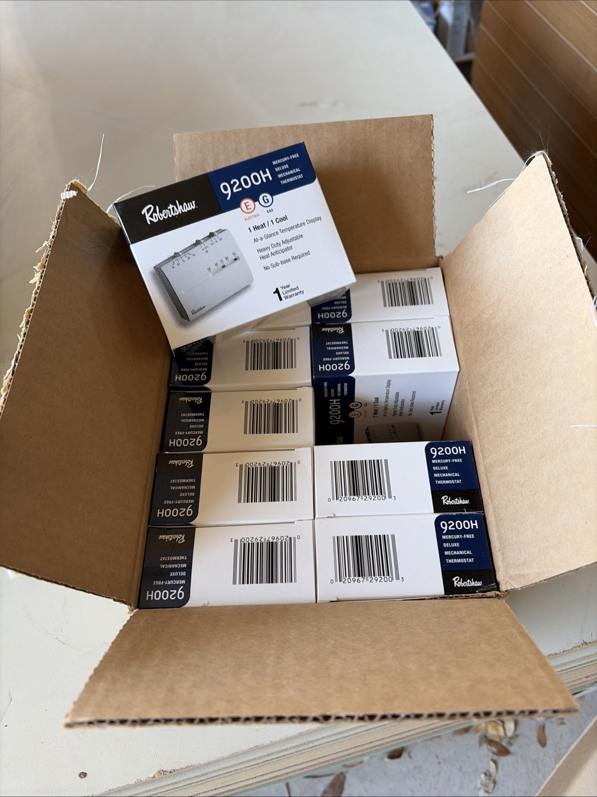 Case of 10 New Robertshaw 9200H Electric Gas Thermostat