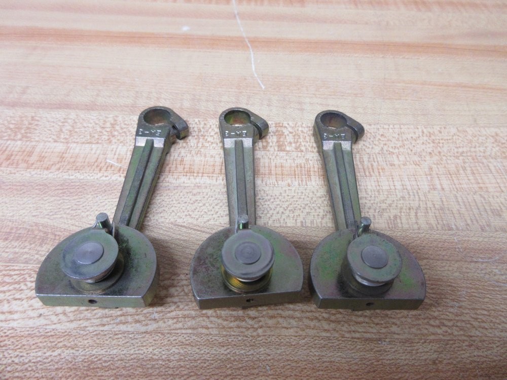 Schneider 2441-C6-X4 Square D Roller Lever Arm EA-3 No Screw