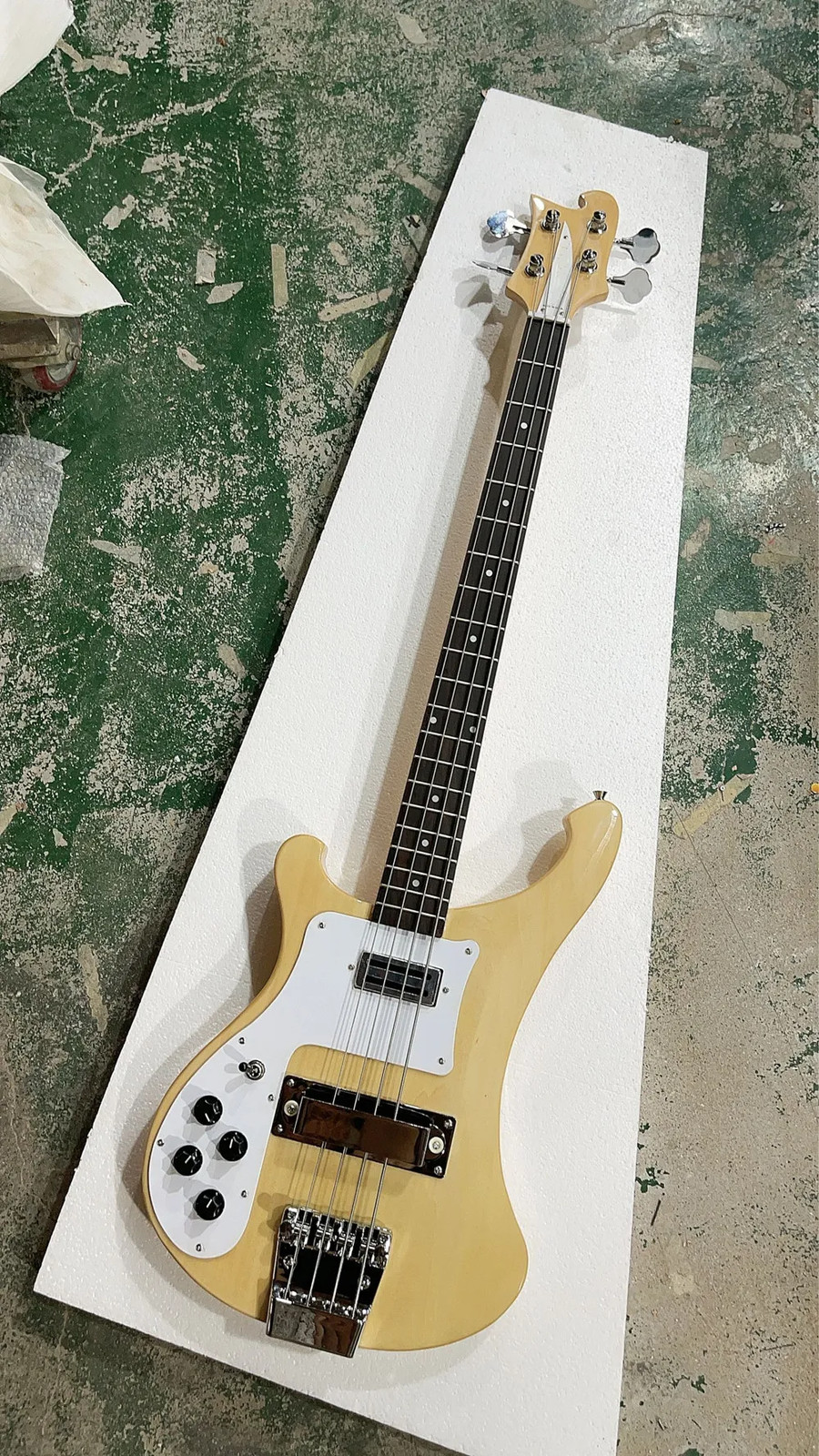 Left Handed 4String Electric Bass Guitar Chrome Hardware Rosewood Fretboard