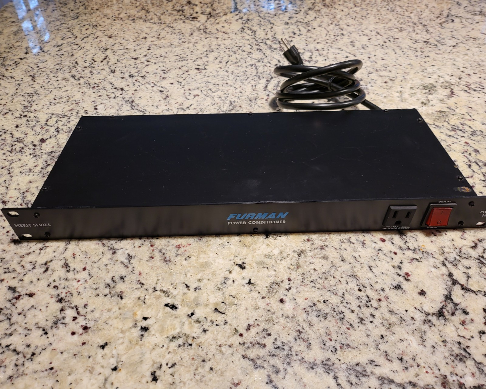 Furman M-8x 8 Outlet Power Conditioner EXCELLENT CONDITION!!