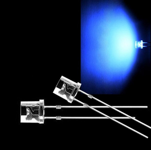 50PCS 5MM 2Pin Flat Top Blue LED Wide Angle Flat Head Light Lamp NEW L85