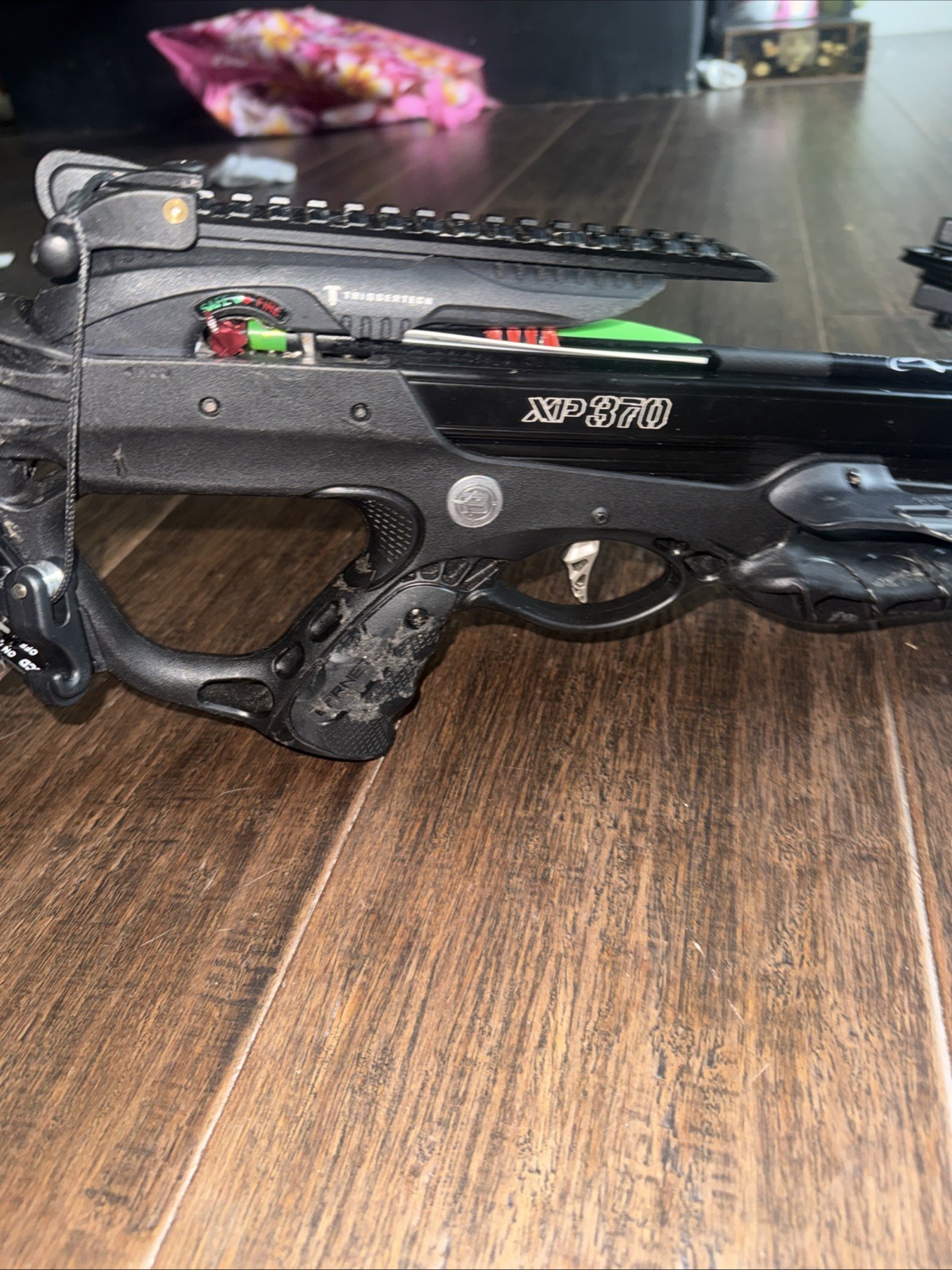 Barnett XP 370 compound crossbow Needs Repairs