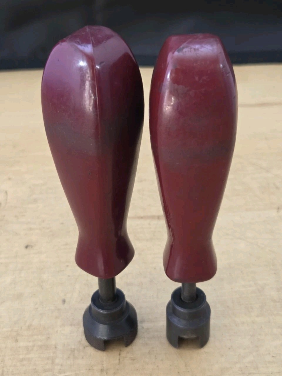 Matco Tools - 2 Maroon Hard Handle Brake Spring Removal/Installer Tools