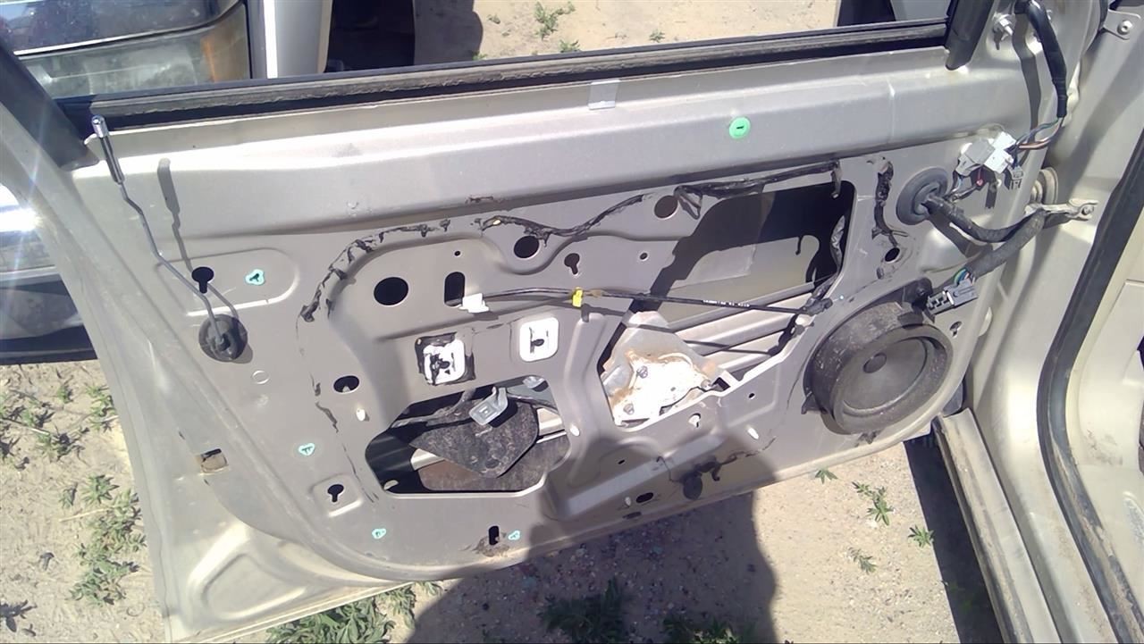 Audio Equipment Radio AM-FM-CD-MP3 Opt US8 Fits 06 LUCERNE 931515