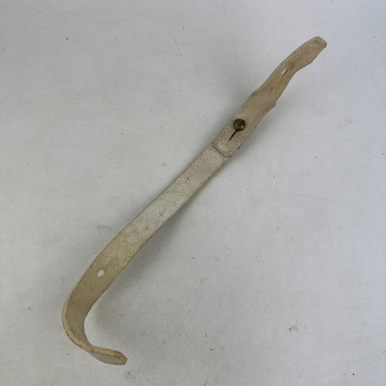Unknown British Army White Leather Buff Strap