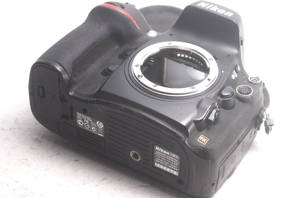 Nikon D800 original box, complete accessories, in excellent conditionE089