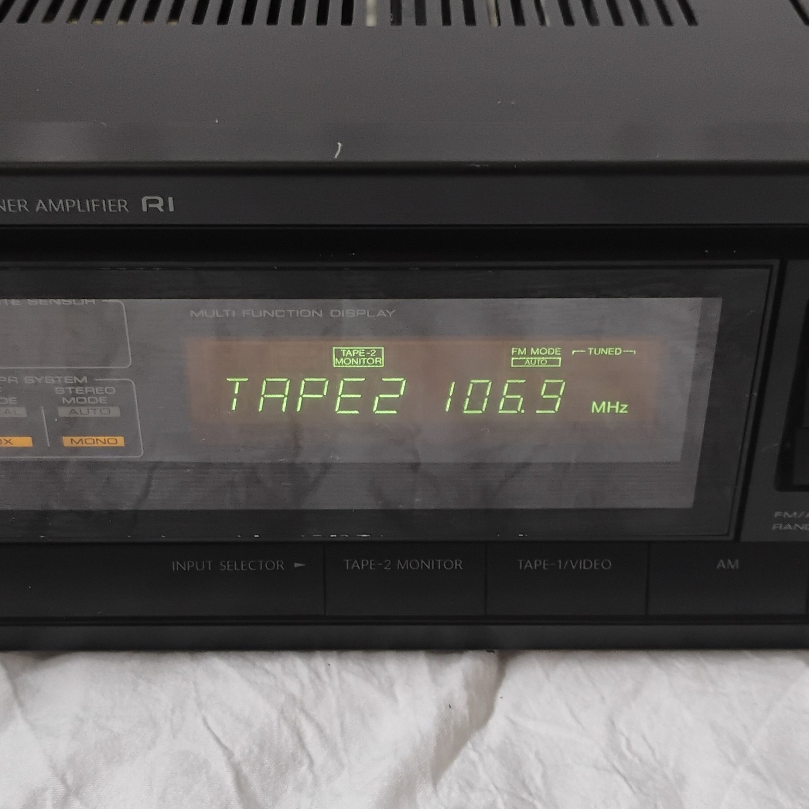 Onkyo TX-822 Quartz Synthesized Tuner Amplifier
