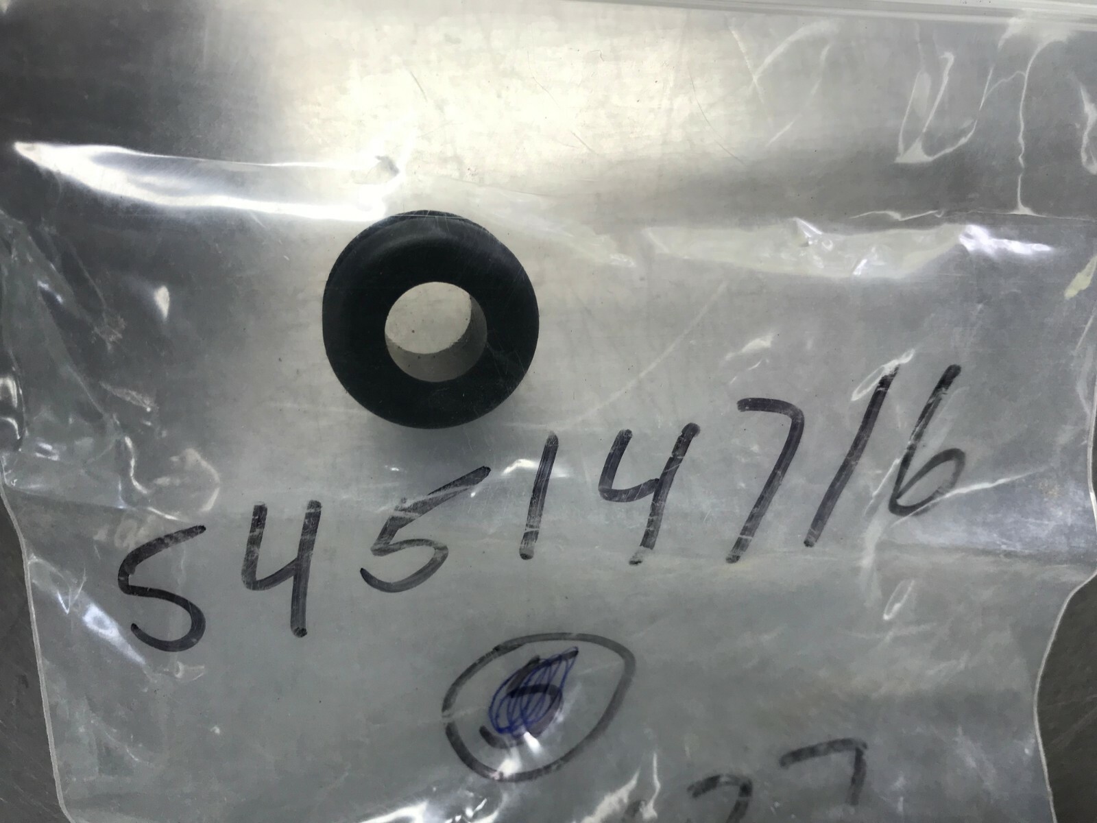 54514716  GENUINE  Ingersoll Rand  RUBBER GROMMET  54 514 716