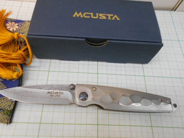 Mcusta MC0034D  Folding Knife VG-10 Damascus Blade Made in Seki