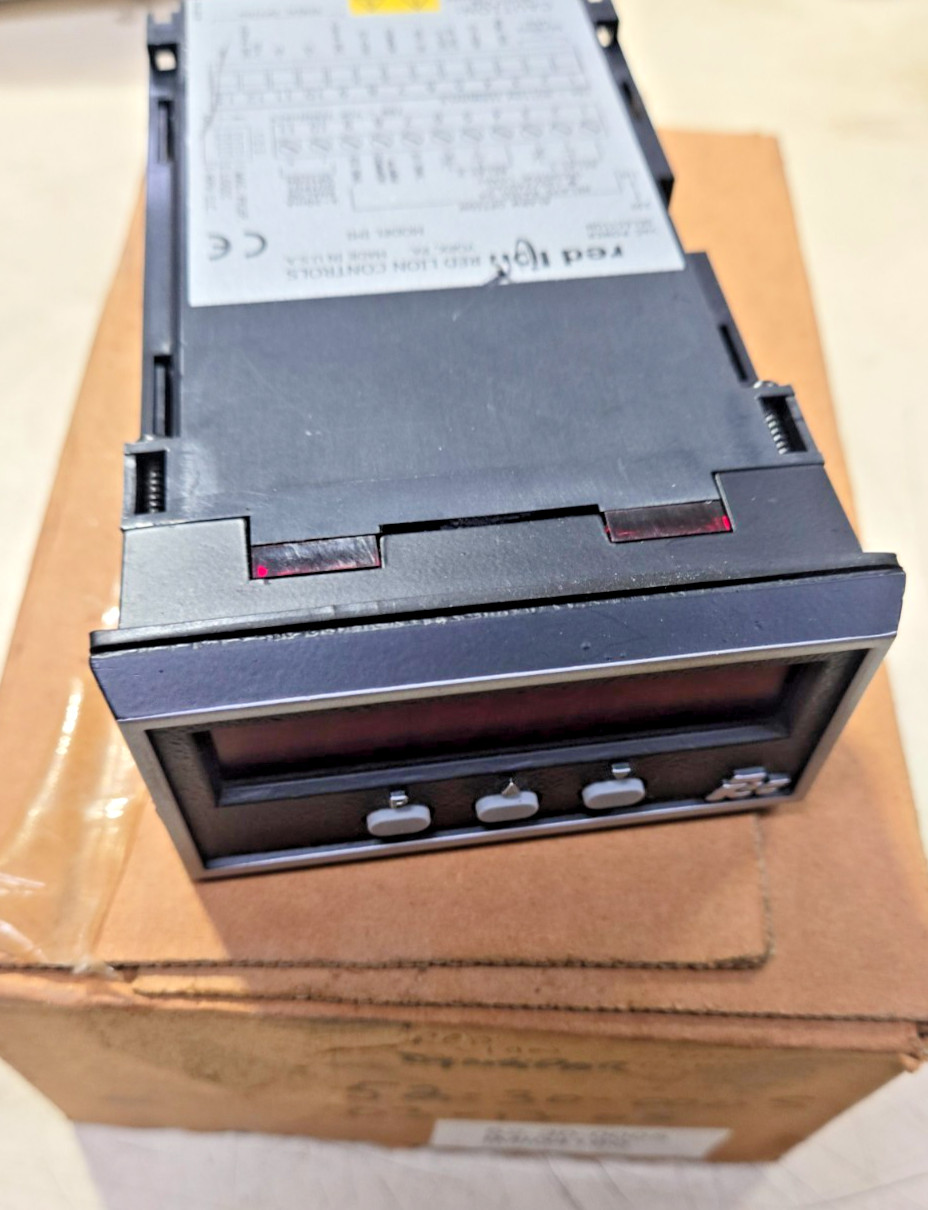 Red Lion IMI04162 Digital Panel Meter Process Indicator 1/8 DIN Display New