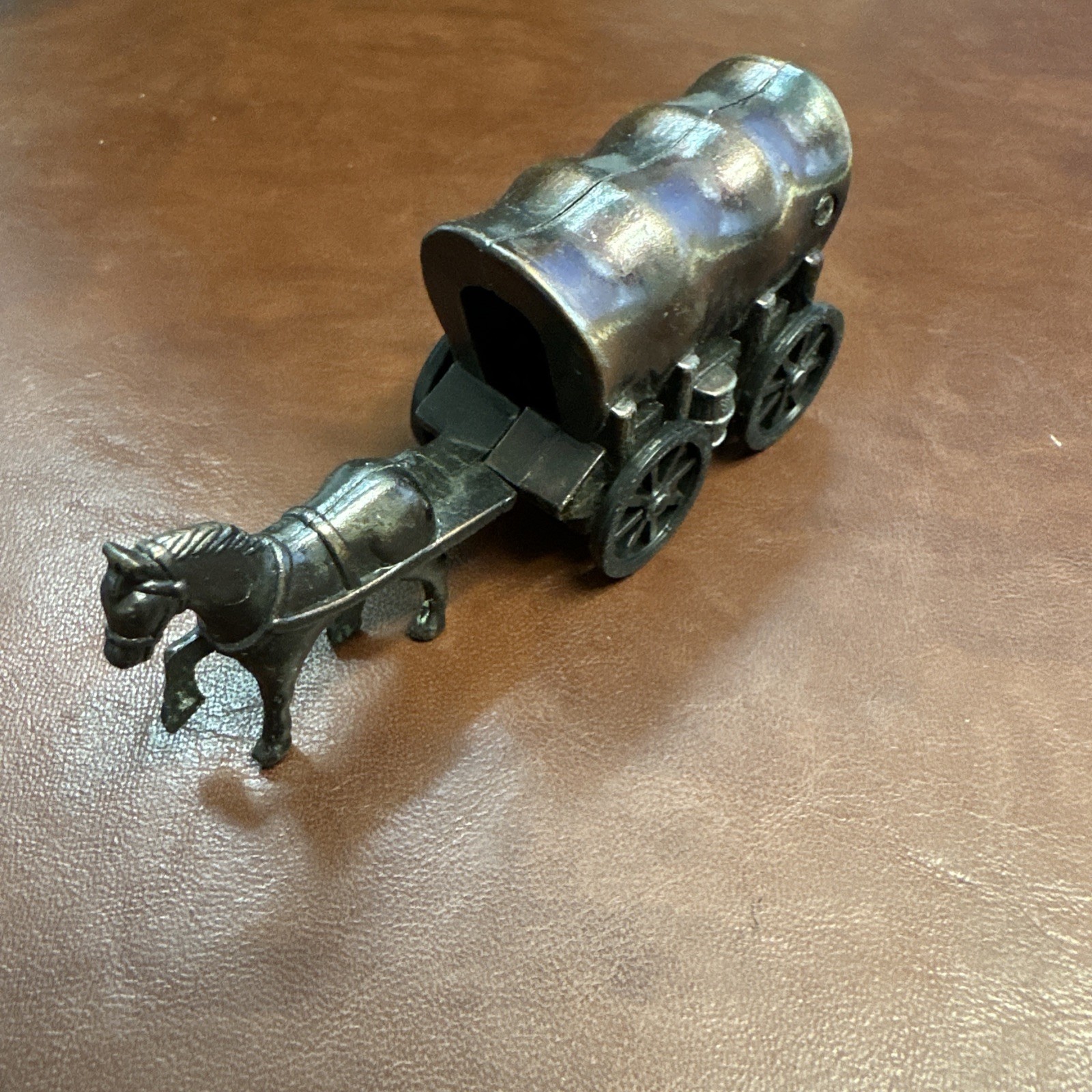COVERED WAGON & HORSE PENCIL SHARPNER