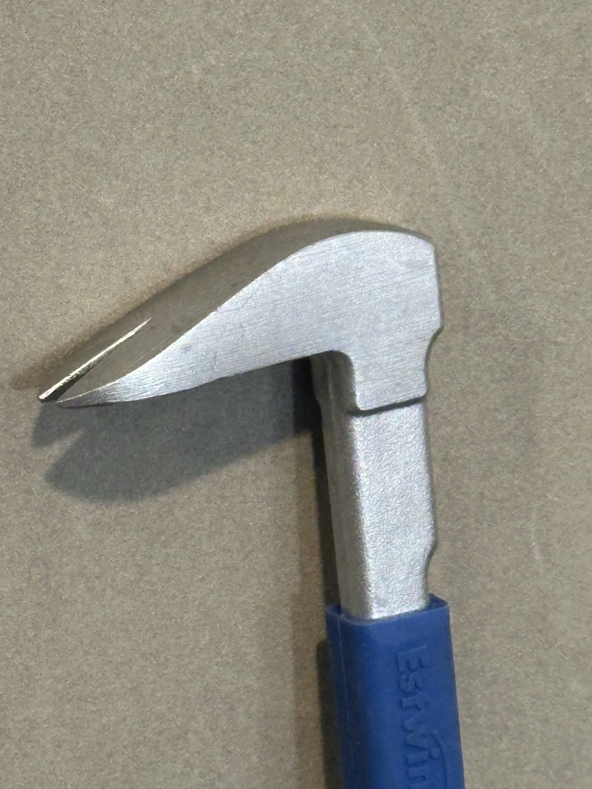 estwing Nail Puller With Grip