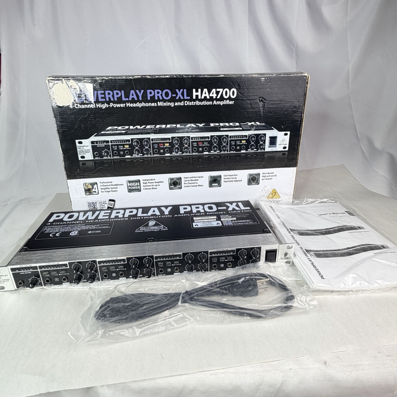 Behringer PowerPlay Pro-XL HA4700 4-Channel Headphone Distribution Amplifier