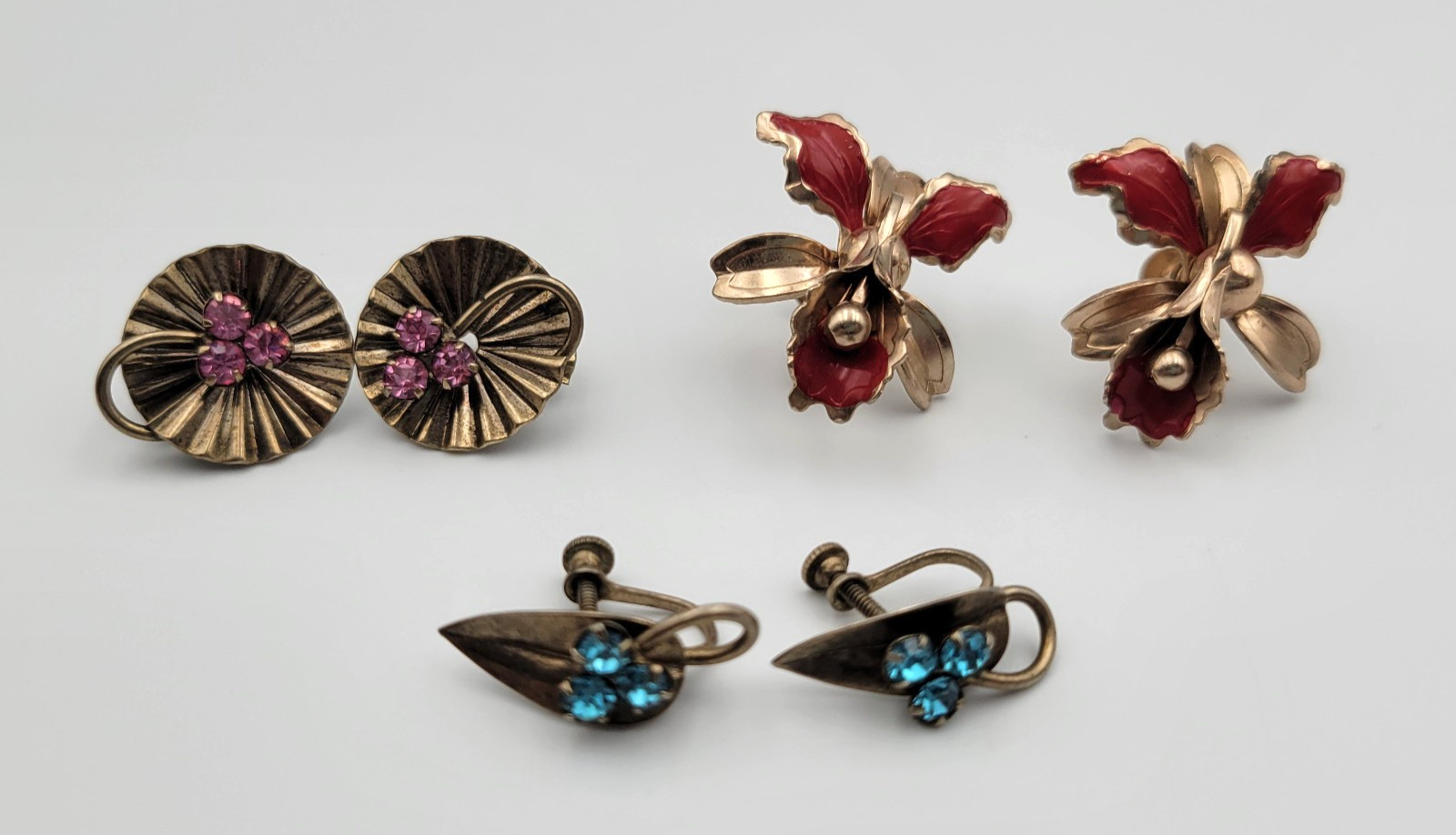 Lot of 3 Vintage Metal Floral Leaves Enamel Rhinestone Screw Back Earrings