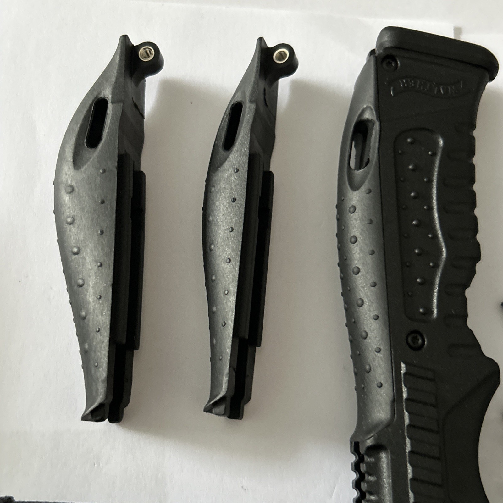 Walther P99 Black Linerlock Pocket Knife 3 Changeable Handle Backs