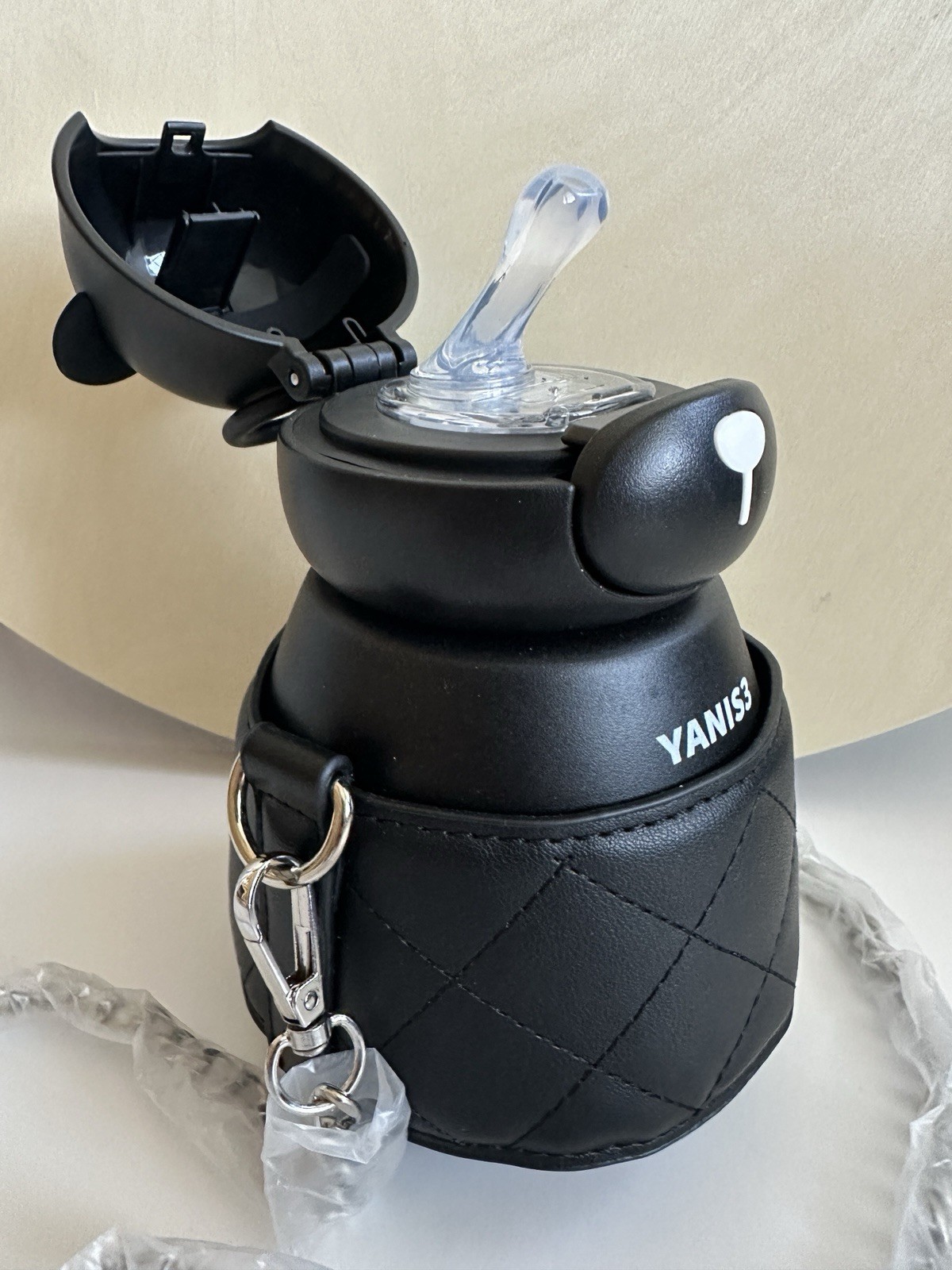 YANIS3 Bear Shaped Black Plastic Bottle Flip Lock Straw with Silver Chain Strap