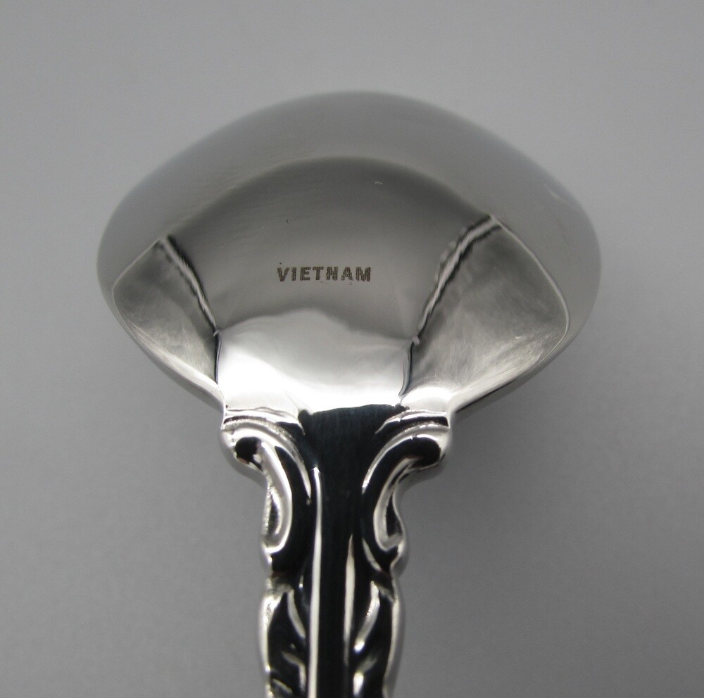 Reed & Barton - 1800 - Pattern 18/10 Stainless Flatware / Silverware NEW