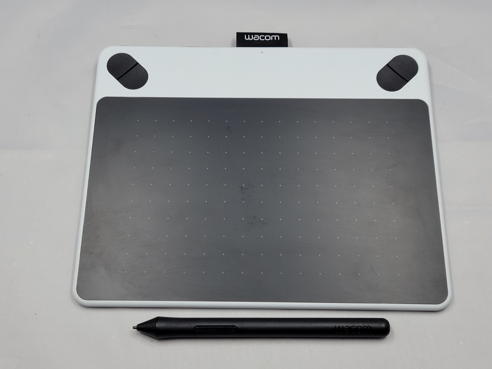Wacom Intuos Draw CTL490 Digital Drawing and Graphics Tablet - White
