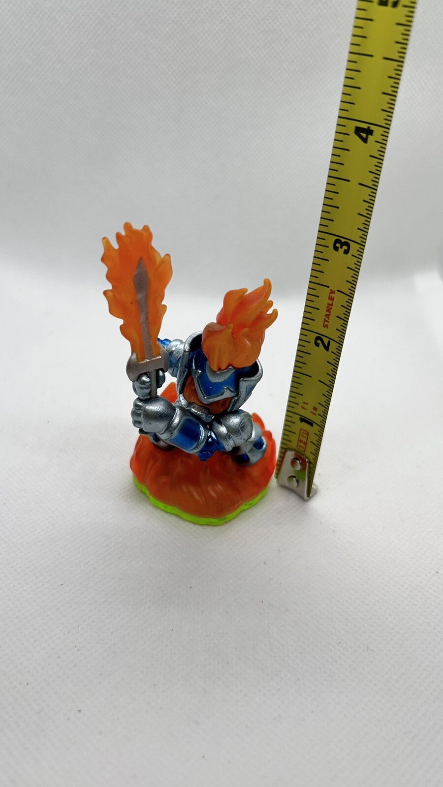 IGNITOR Skylanders Activision Toy Figure w/ Trading Card Sticker Code 2011