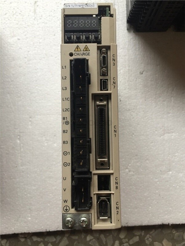 Used Yaskawa SGDV-R90A01A002000 Ac Servo Driver Good Condition gn