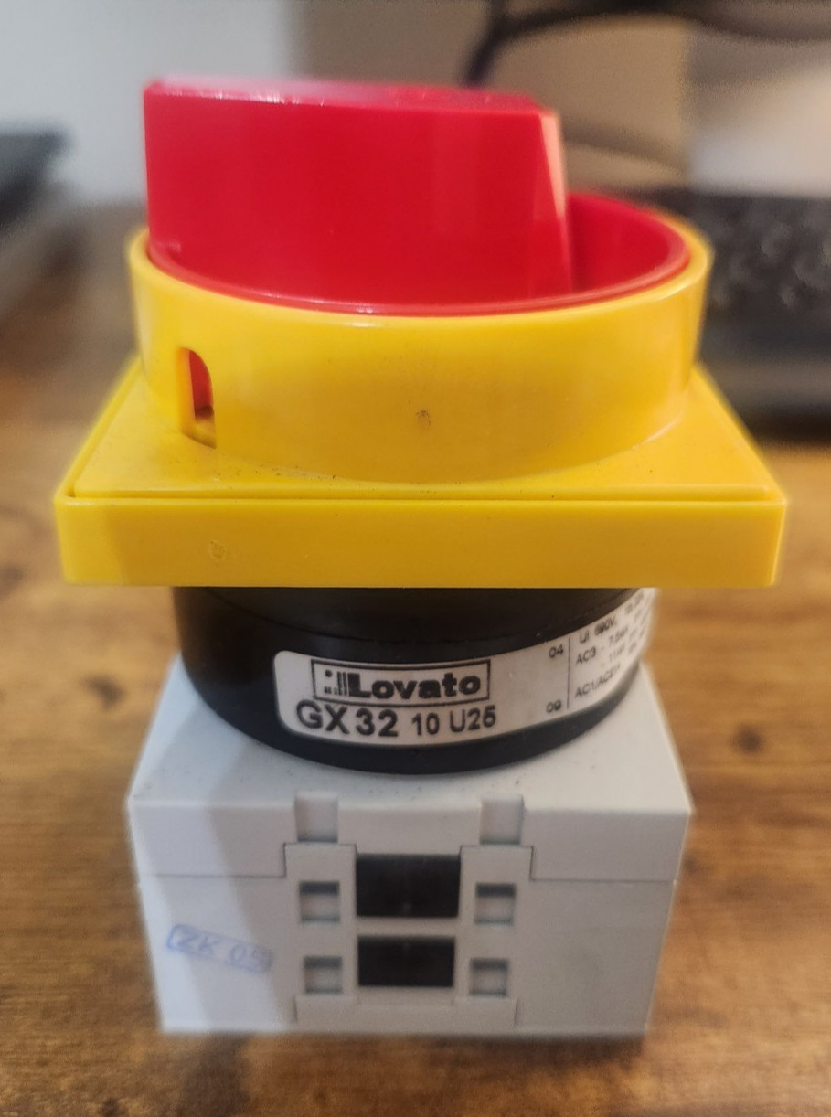 NIB LOVATO GX32 10 U25 ROTARY CAM SWITCH GX3210U25