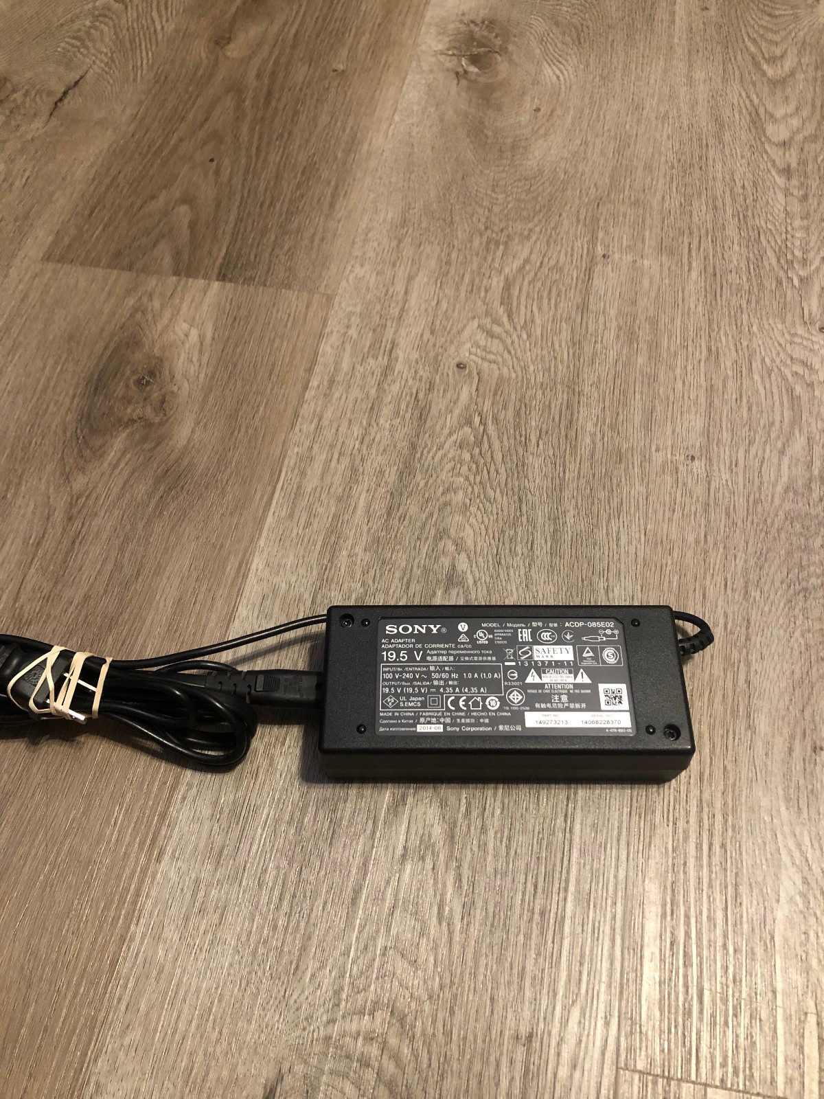 ORIGINAL SONY  ACDP-085E02  19.5V AC Power ADAPTER OEM Genuine P98
