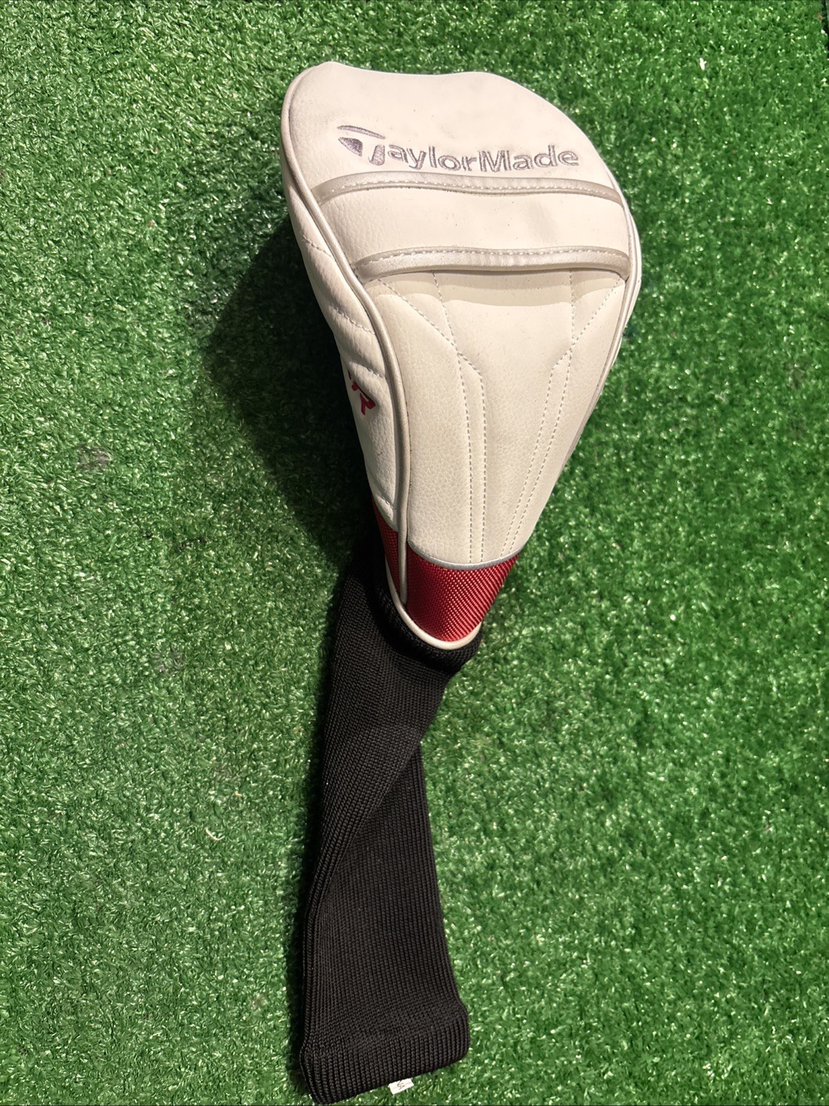 Taylormade AEROBURNER DRIVER HEADCOVER White Head Cover Aero Burner Golf