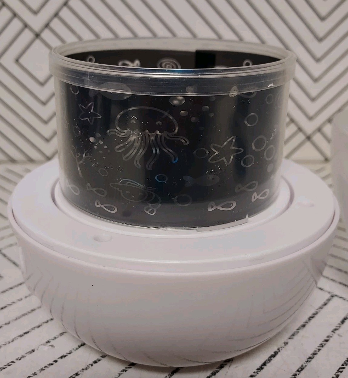 🥥 Lighthaus Multi-Color Rotating Integrated LED Projector🆕️AS SHOWN👇