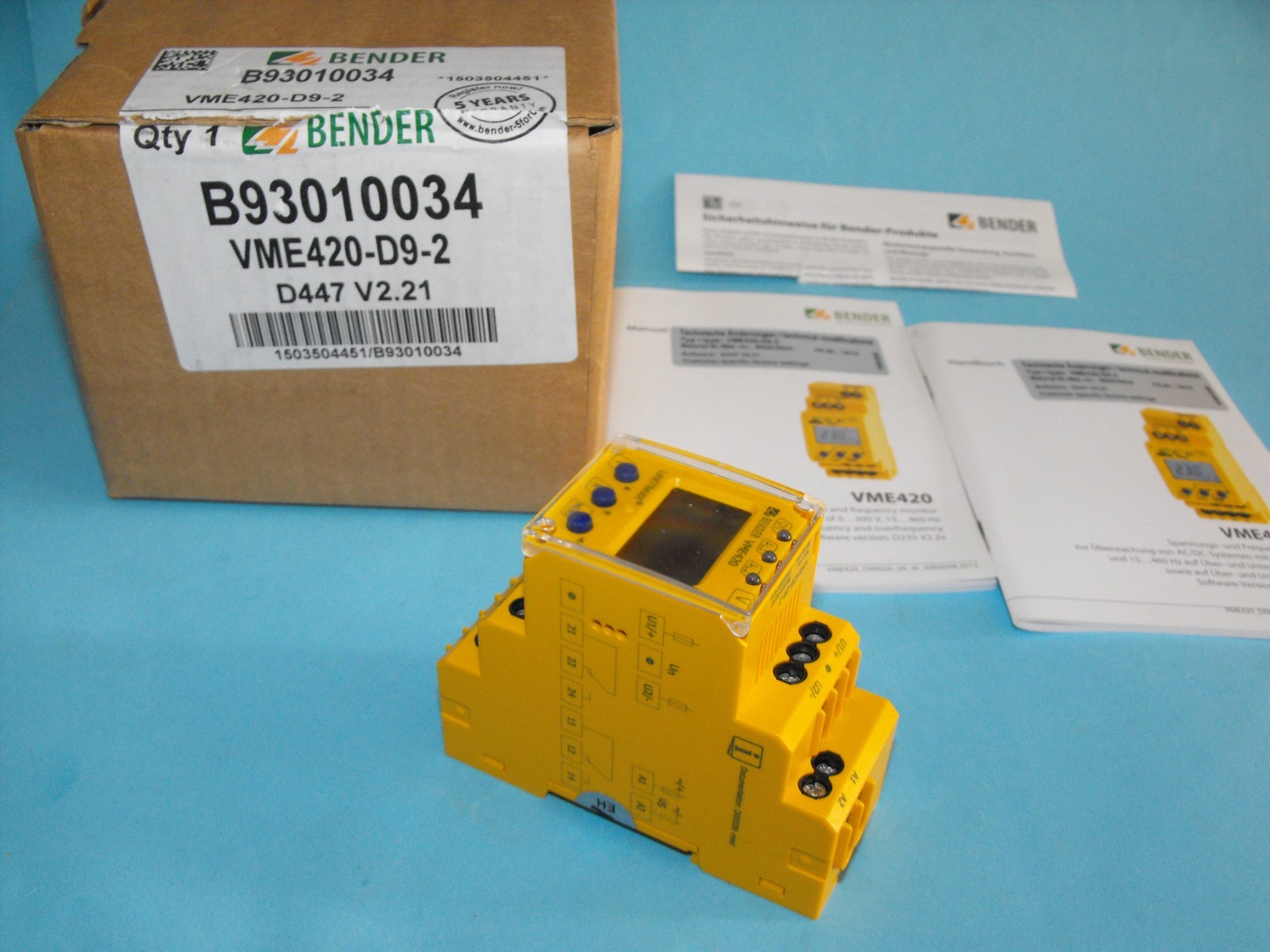 BENDER VME420-D9-2.VOLTAGE RELAY VOLTAGE  D447 V2.21 B93010034.NEW