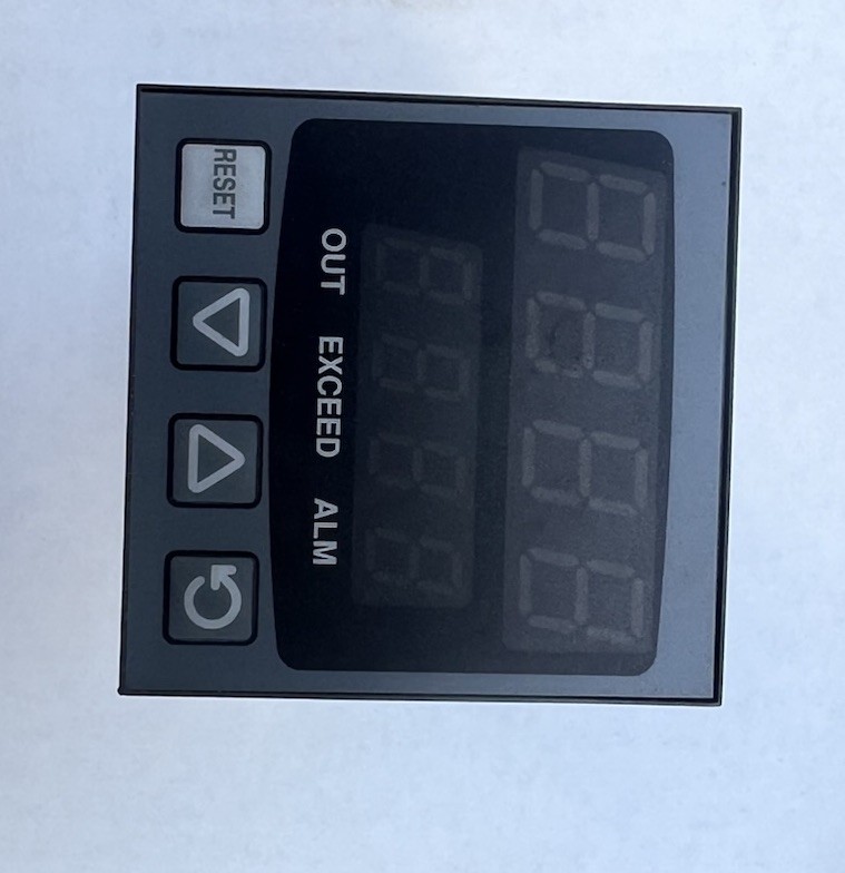 West Control Solutions MODEL NO P6701 TEMPERATURE CONTROLLER