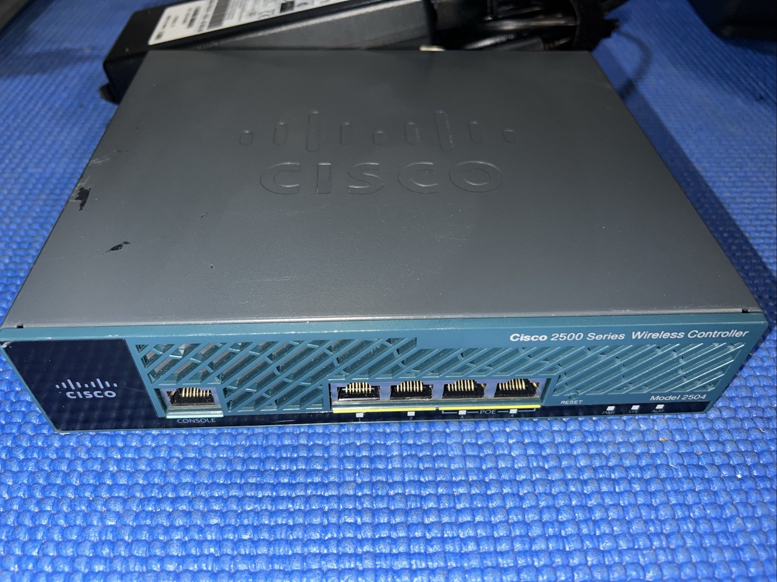 CISCO AIR-CT2504-K9  WLAN 2500 Series Wireless Controller