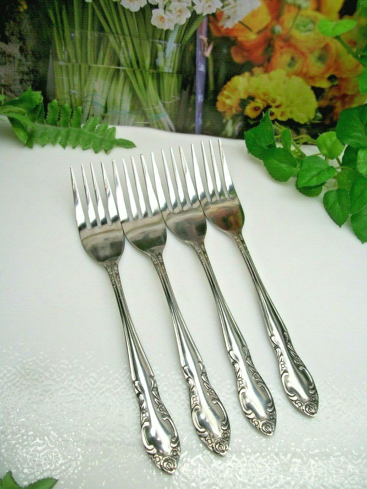4   Oneida Northland    ROYAL BALLAD   Stainless Steel  Dinner Forks   KOREA