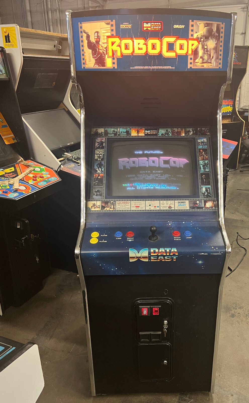 ROBOCOP ARCADE MACHINE by DATAEAST 1988 (Excellent) *RARE*