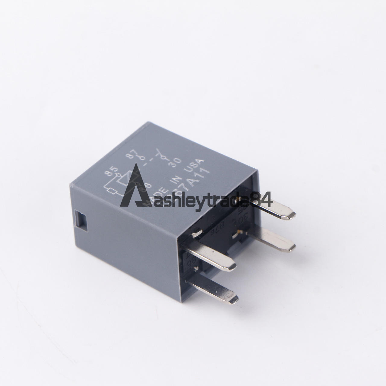 ONE NEW OMRON 12088567 RELAY 4PIN
