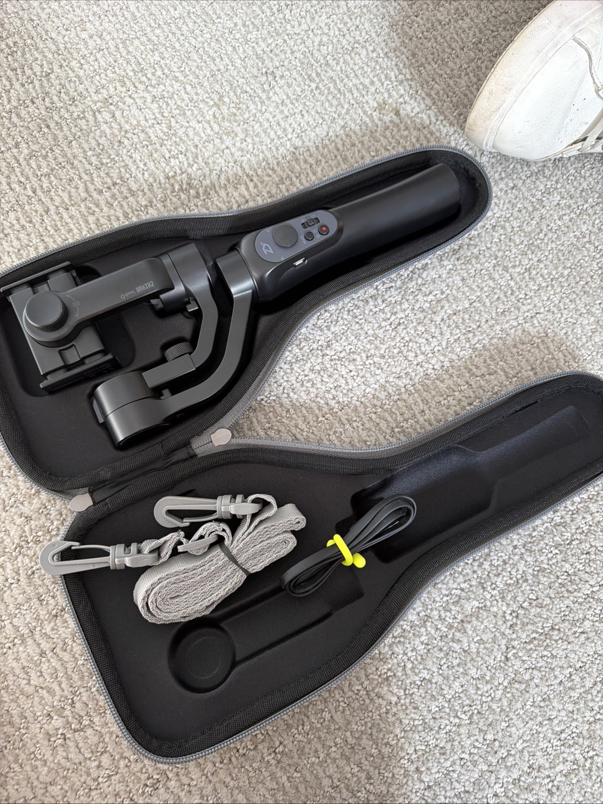 Zhiyun Smooth-Q Smartphone Gimbal (Jet Black)