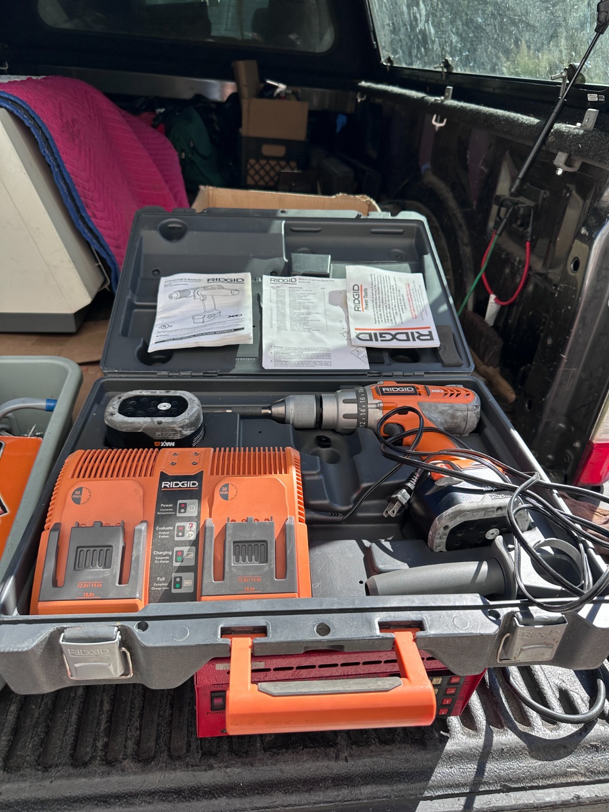 Ridgid R82015  X2 VSR Drill Driver Kit w/2 Batteries, Charger, Case, Instruction