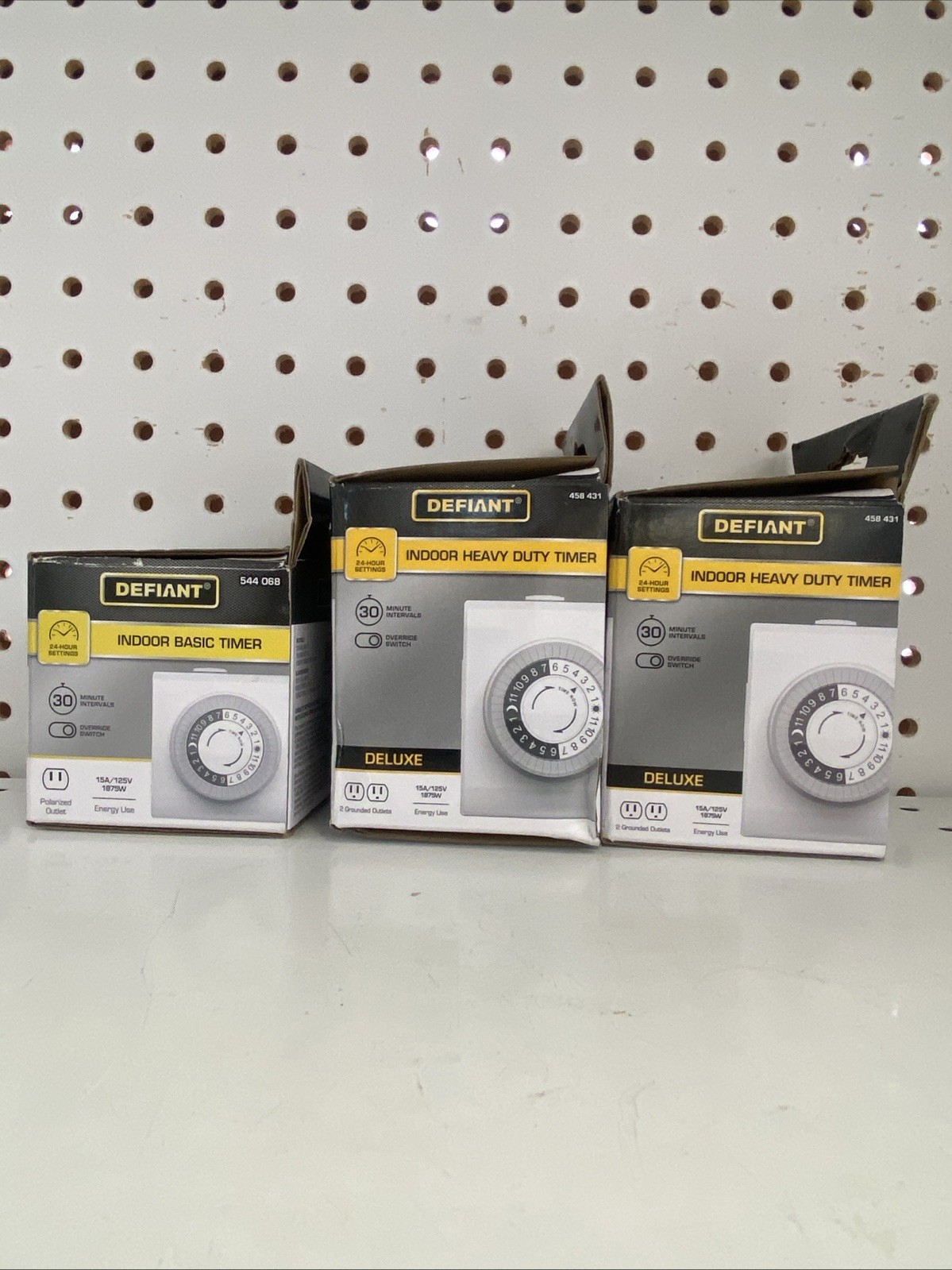 Lot-3 Defiant 15 Amp 24-Hour Indoor Plug-In Mechanical Timer with Heavy Basic.