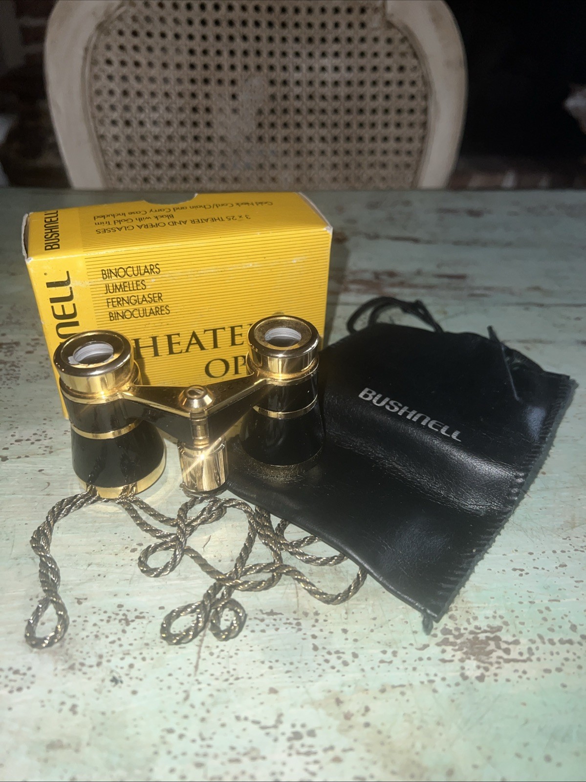 Bushnell Theater Opera Glasses Binoculars 3 x 25 Coated w/Neck Chain,Pouch & Box