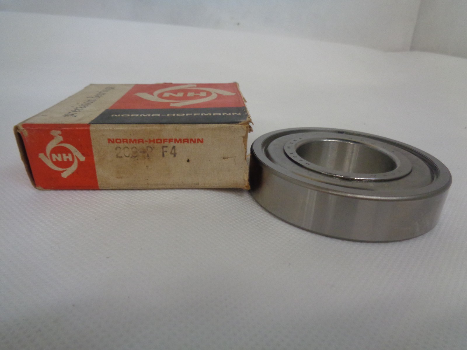 NEW NH NORMAN-HOFFMANN 208P-F4 SHIELDED BALL BEARING