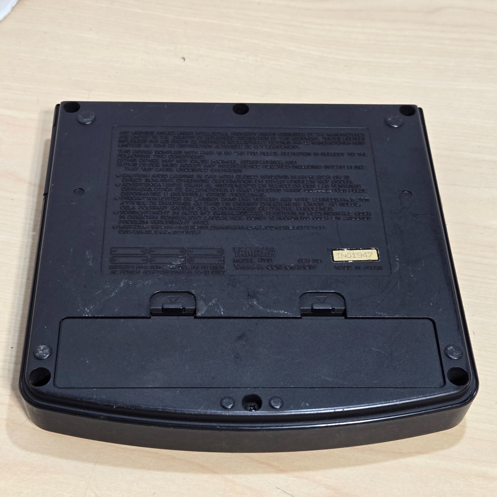 Yamaha RY10 Rhythm Programmer drum machine