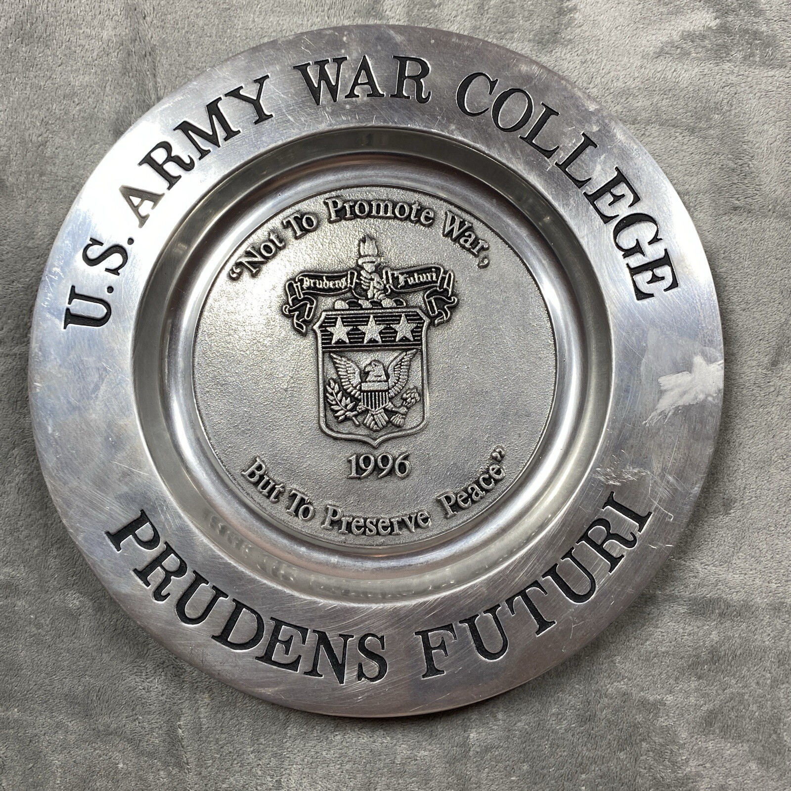 Wilton U.S. Army War College Class of 1996 Pewter 12" Metal Plate Prudens Futuri